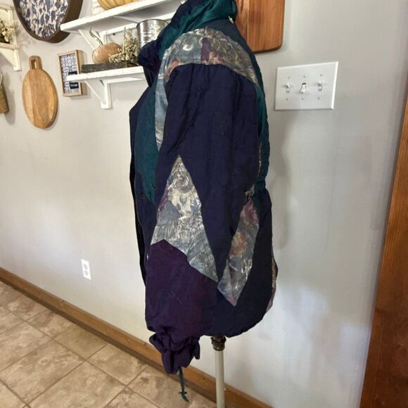 Vintage innovations by Izzy 1990s women’s puffer coat size small iridescent flor - Picture 5 of 11